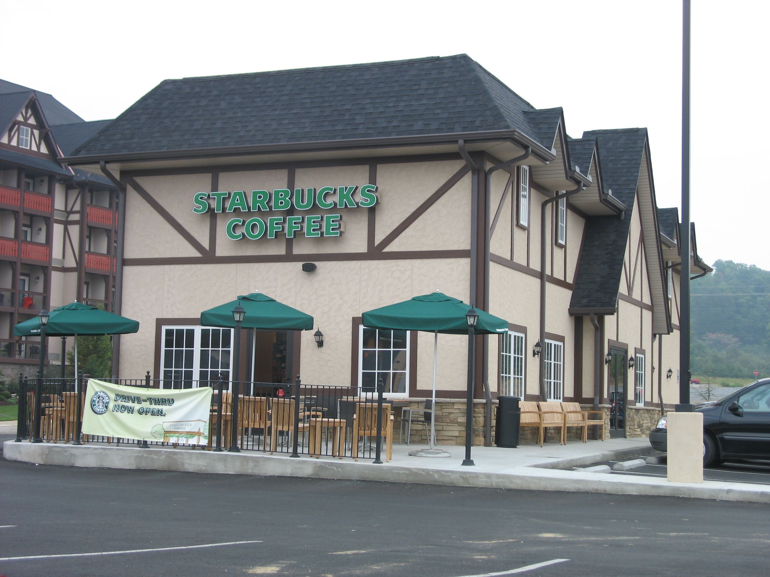 starbucks coffee pigeon forge tn rtc general contractors christmas stores in pigeon forge